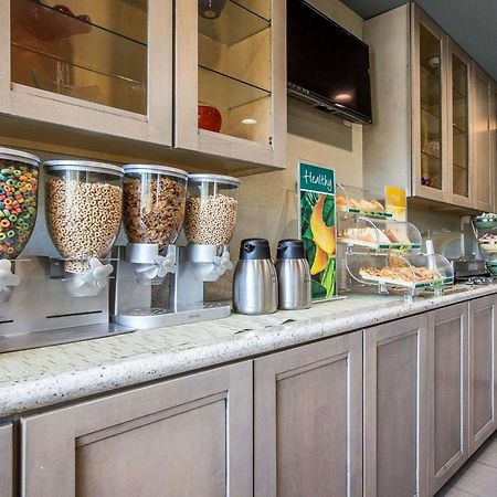 Quality Inn Ontario Airport Convention Center Esterno foto