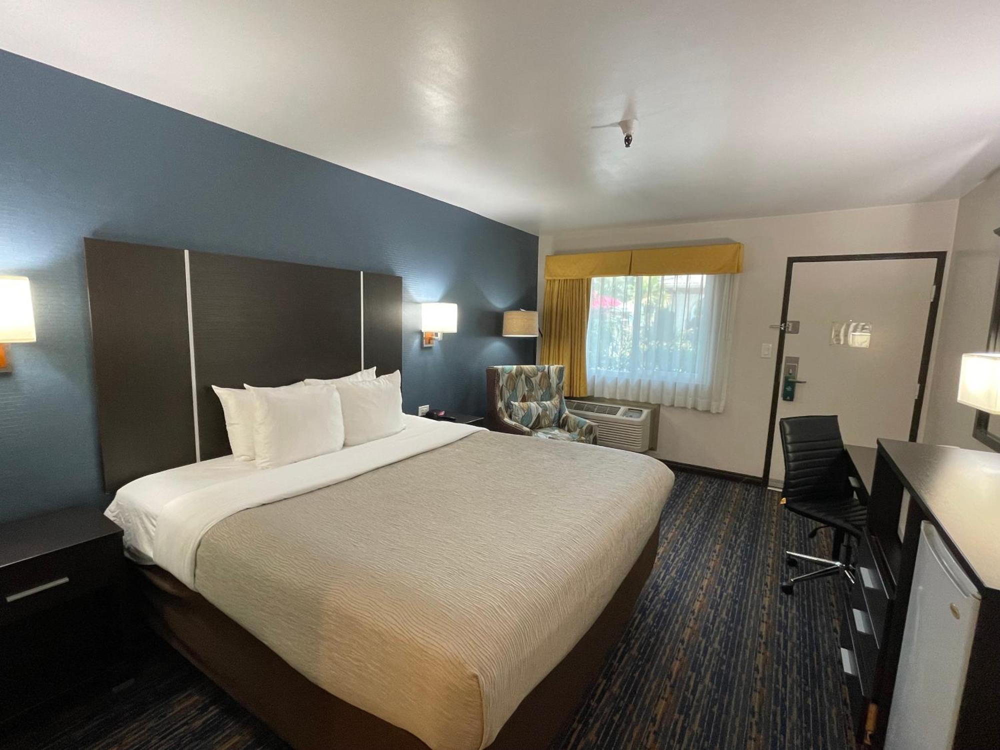 Quality Inn Ontario Airport Convention Center Esterno foto