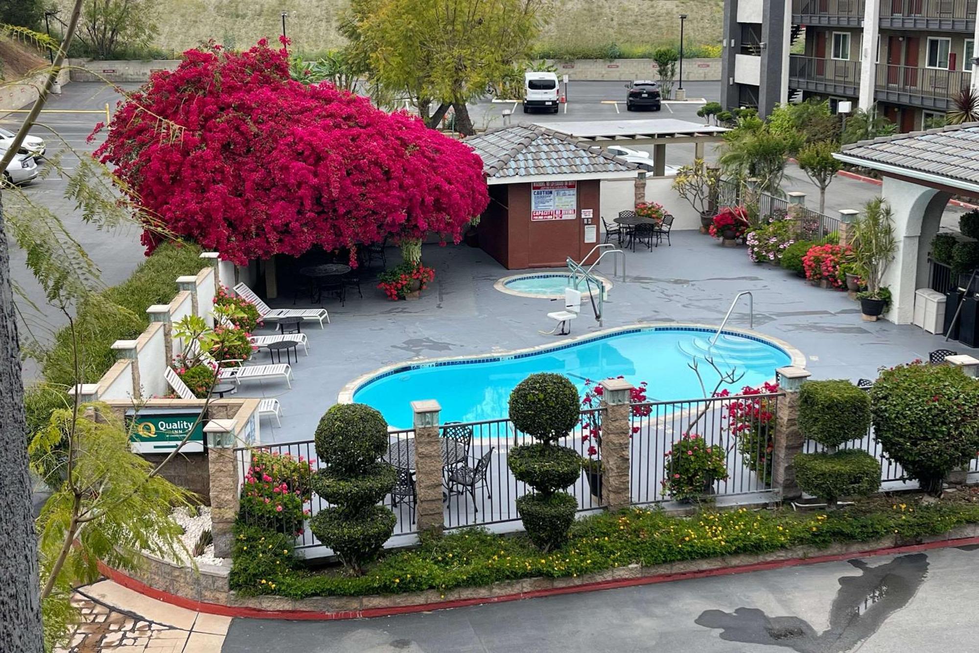 Quality Inn Ontario Airport Convention Center Esterno foto